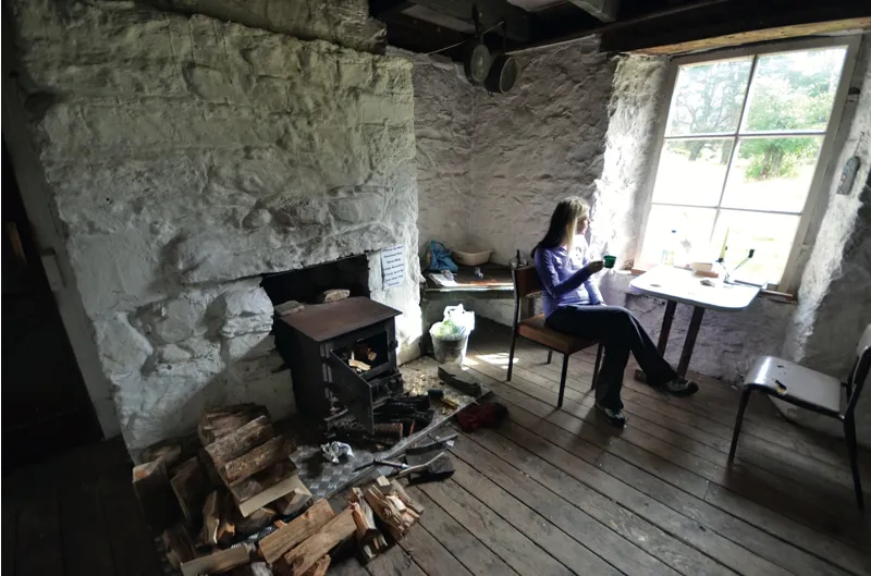 Cicerone - The Book Of The Bothy - Phoebe Smith-7